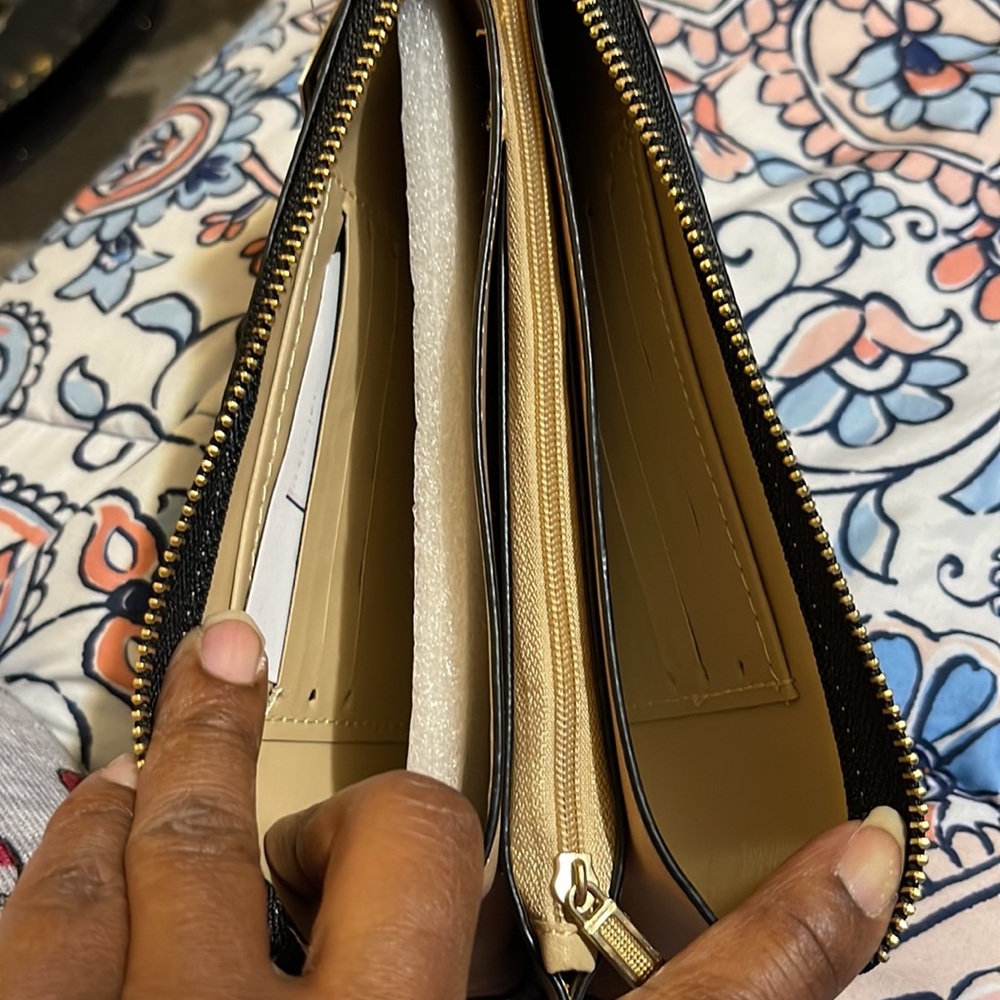 Wallet - Picture 6 of 7